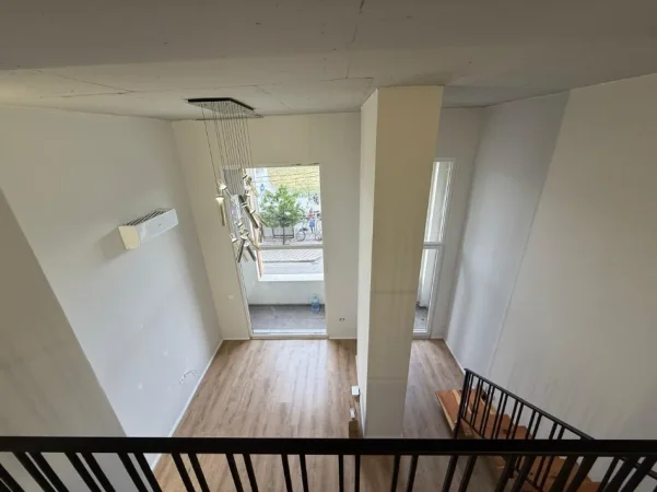 Me Qera: Duplex (Banim ose Zyre) ||📍Kompleksi Golden Park - S.70m²- 100% e Re✨ Cmimi 400 € / Muaj