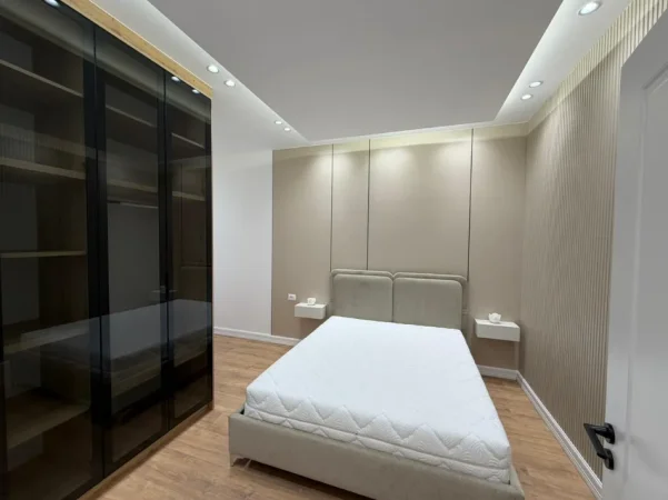 Tirane, shitet apartament 2+1 Kati 1, 104 m² 215.000.000 € (Kompleksi Golden Park)