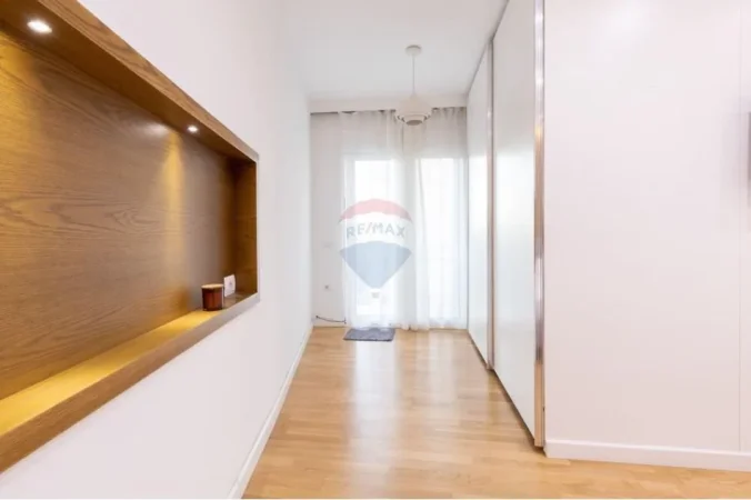 Tirane, shitet apartament , 105 m² 260.000 € 