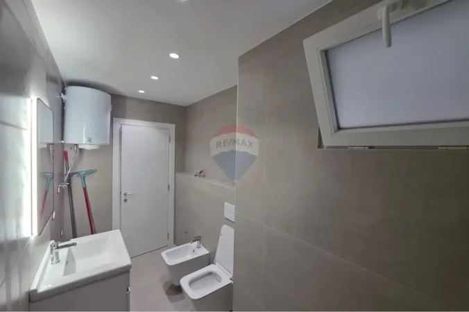 Tirane, shitet apartament , 74 m² 162.250 € 