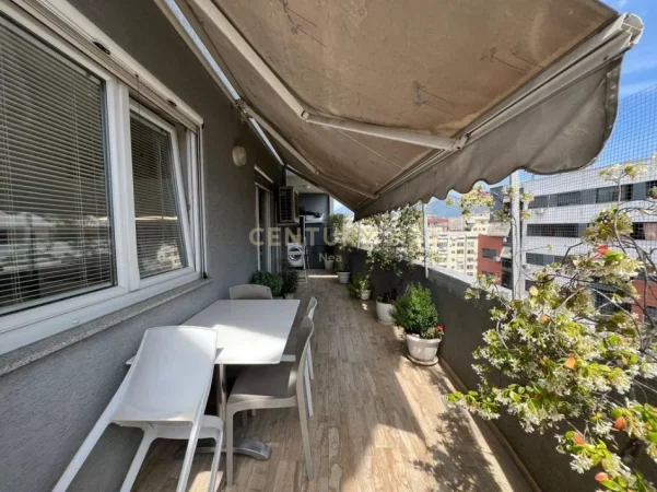 Tirane, shitet apartament 2+1+Ballkon Kati 7, 100 m² 210.000 € (astiri)