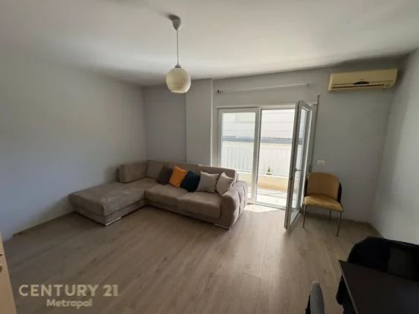 Tirane, shitet apartament 2+1+Ballkon Kati 2, 128 m² 244.000 € (kopshti botanik)