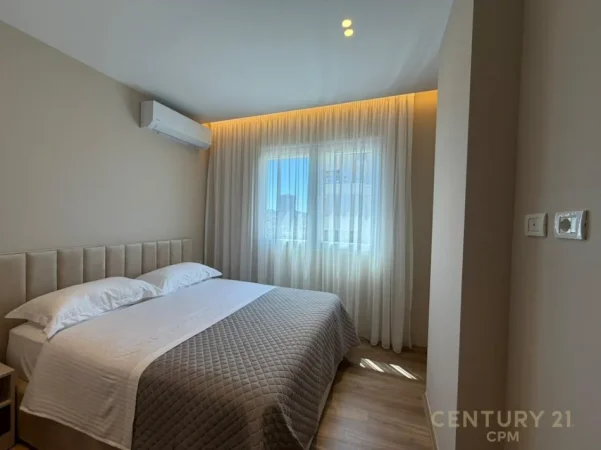 Tirane, jepet me qera apartament 3+1 Kati 8, 117 m² 1.200 € (sheshi avni rustemi)