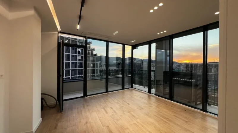 Tirane, jepet me qera zyre Kati 8, 130 m² 2.000 € (LAKE VIEW)