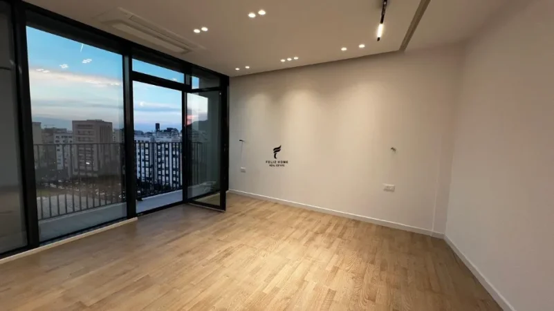 Tirane, jepet me qera zyre Kati 8, 130 m² 2.000 € (LAKE VIEW)