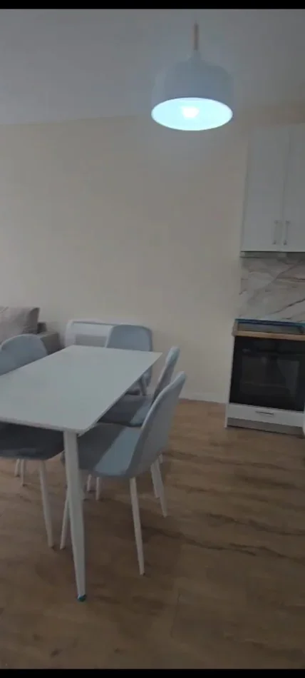 Tirane, jepet me qera apartament 2+1 Kati 2, 100 m² 550 € (Rruga 5 Maji)