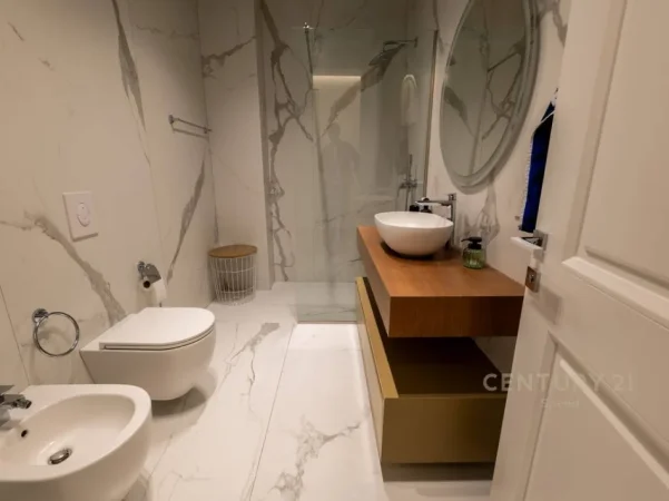Tirane, shes apartament 4+1 Kati 4, 450 m² 1.450.000 € (Secret Garden Residence)