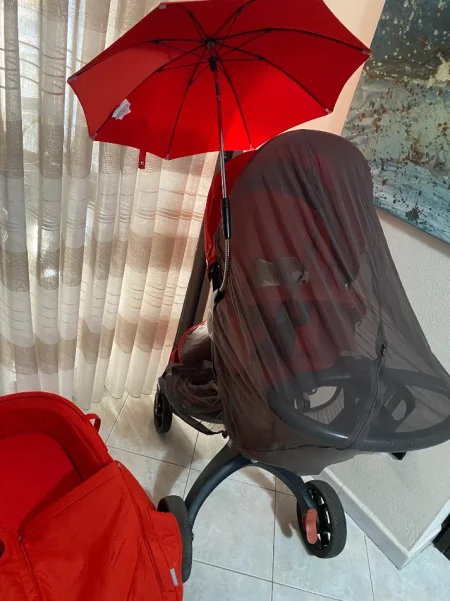 Tirane, shes Karroce Stokke V5 blere ne USA 450 €