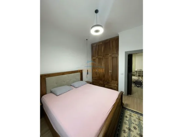 Tirane, jepet me qera apartament 2+1 Kati 3, 82 m² 700 € (RRUGA E DURRESIT)