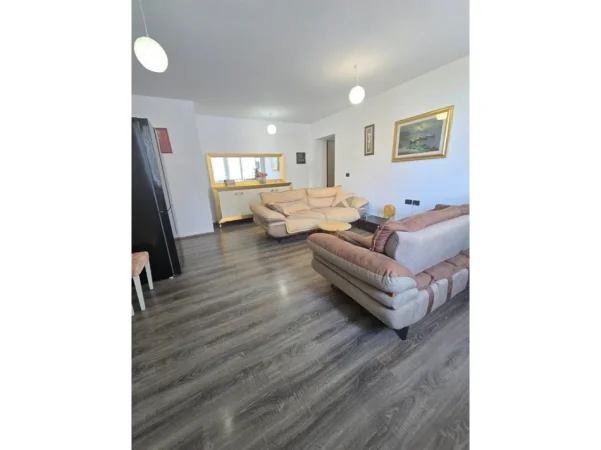 Tirane, shitet apartament 2+1 Kati 6, 90 m² 195.000 € (Fusha e Aviacionit)