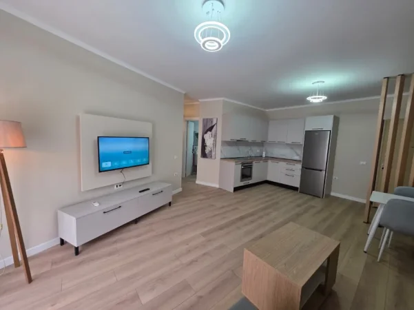 Tirane, shitet apartament 2+1+Ballkon Kati 1, 87 m² 188.000 € (Rruga Muzaket)