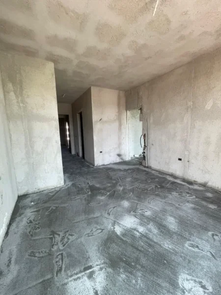 Tirane, shitet garsonier 1+1 , 38 m² 80.000 € (kaheraman ylli)