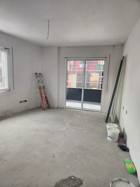Tirane, shitet apartament 2+1 , 117 m² 128.843 € (Paskuqani)