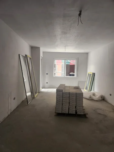 Tirane, shitet apartament 2+1 , 117 m² 128.843 € (Paskuqani)