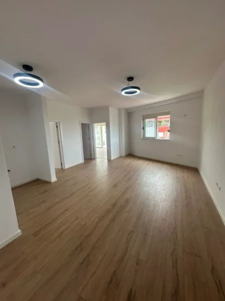 Tirane, shitet apartament 2+1 Kati 3, 93 m² 175.000 € (Kodra e Diellit)