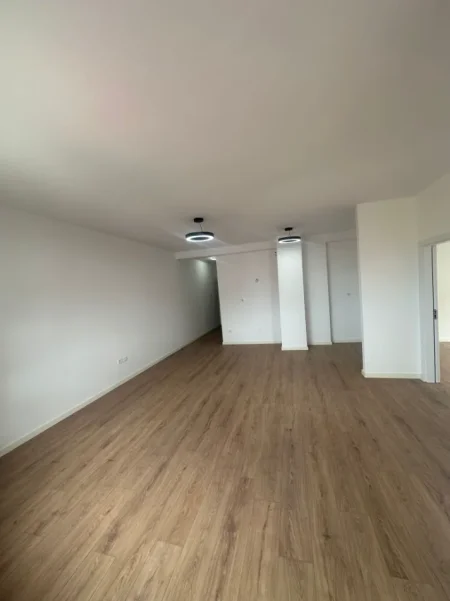 Tirane, shitet apartament 2+1 Kati 3, 93 m² 175.000 € (Kodra e Diellit)