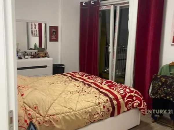 Tirane, shes apartament 2+1 Kati 7, 87 m² 143.000 € (Univers City)