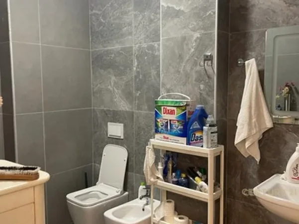 Tirane, shes apartament 2+1 Kati 7, 87 m² 143.000 € (Univers City)