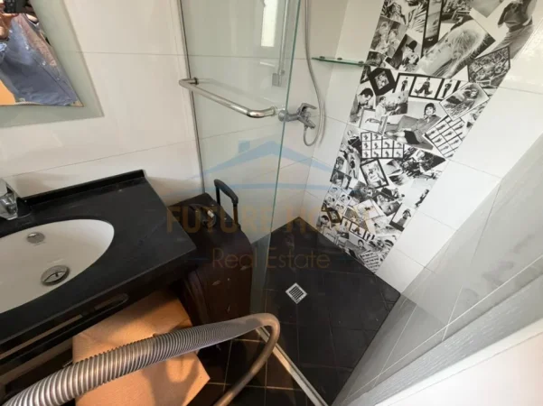 Tirane, shitet apartament 5+1 Kati 7, 88 m² 210.000 € 