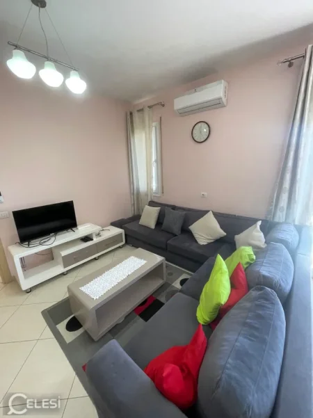 Tirane, jepet me qera apartament 1+1+Aneks+Ballkon Kati 3, 70 m² 500 € (zogu i zi)