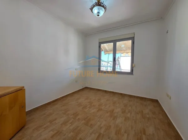 Tirane, jepet me qera apartament 2+1 Kati 7, 105 m² 400 € (Yzberisht)