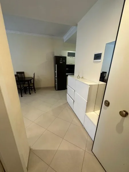 Tirane, jepet me qera apartament 1+1 Kati 9, 76 m² 420 € (Tek Bar Olso, Astir)