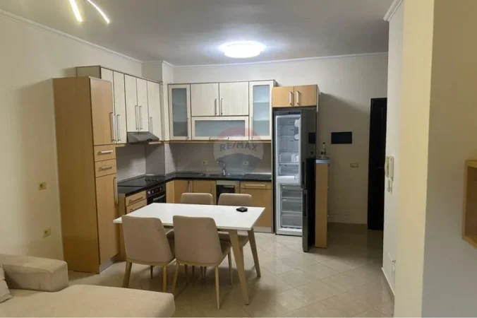 Tirane, jepet me qera apartament 1+1+Ballkon Kati 3, 60 m² 475 € (Kodra e Diellit Eleonora)