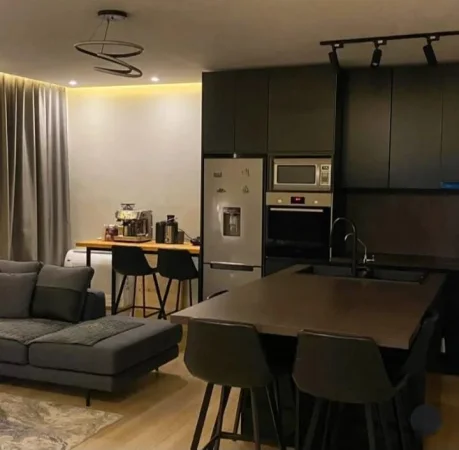 Tirane, jepet me qera apartament 2+1 Kati 5, 62 m² 700 € (Selitekomuna Parisit)