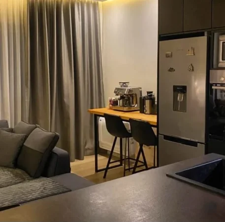 Tirane, jepet me qera apartament 2+1 Kati 5, 62 m² 700 € (Selitekomuna Parisit)