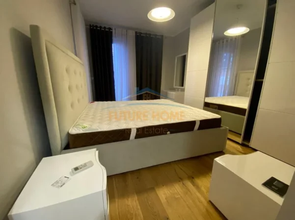 Tirane, jepet me qera apartament 1+1 Kati 3, 68 m² 780 € (ZOGU I ZI , Ring Center)