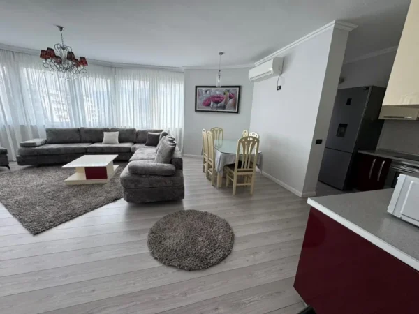 Tirane, jepet me qera apartament 3+1 Kati 6, 125 m² 1.200 € (Kompleksi Delijorgji)