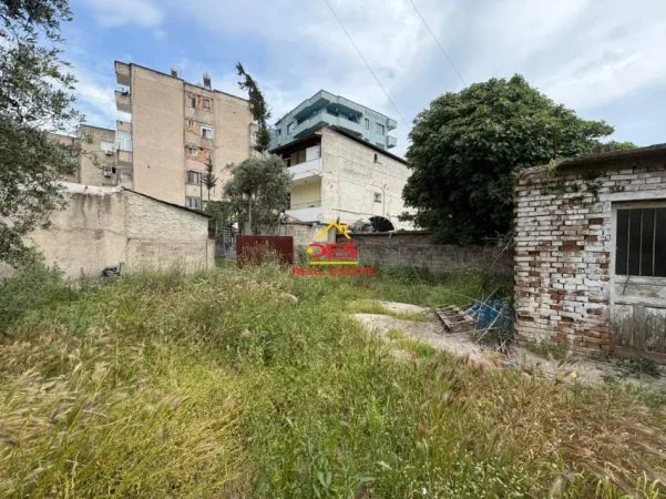 Vlore, shitet shtepi Kati 0, 66 m² 110.000 € (Rruga Janaq Kilica)