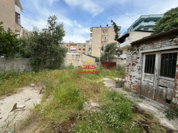 Vlore, shitet shtepi Kati 0, 66 m² 110.000 € (Rruga Janaq Kilica)
