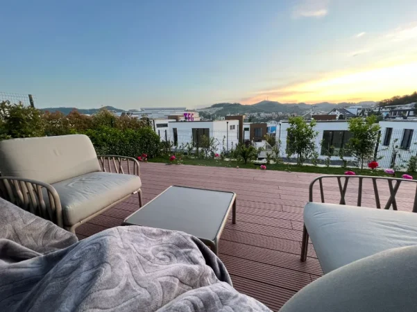 Tirane, shitet Vile 3 Katshe Kati 3, 571 m² 1.000.000 € (TEG)