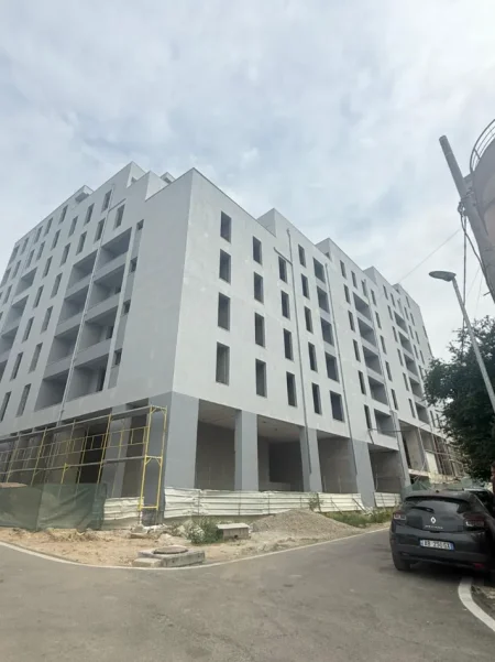 Tirane, shitet apartament 1+1 Kati 3, 77 m² 116.000 € (ALI DEMI)