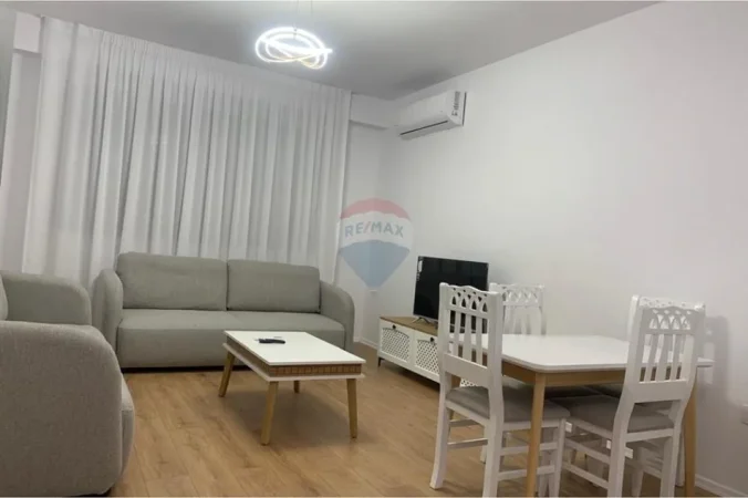 Tirane, jepet me qera apartament 1+1 Kati 5, 79 m² 450 € (Urban Gate)