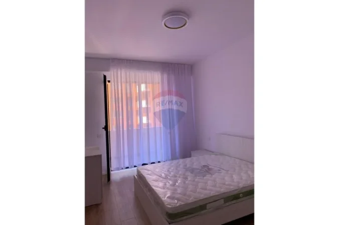 Tirane, jepet me qera apartament 1+1 Kati 5, 79 m² 450 € (Urban Gate)