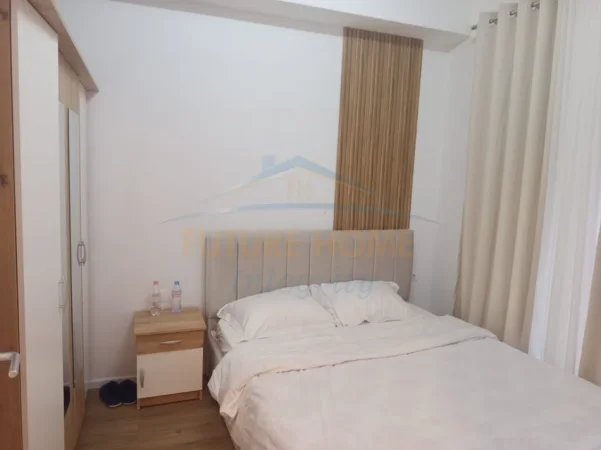 Tirane, jepet me qera apartament 1+1+Ballkon Kati 2, 48 m² 450 € (Rezidenca Kadiu)