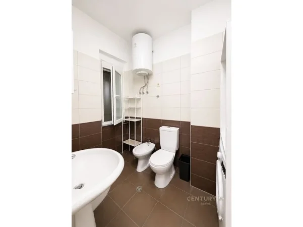 Tirane, shes apartament 1+1 Kati 5, 65 m² 120.000 € (Astir)