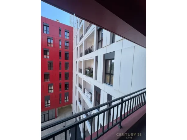 Tirane, jepet me qera zyre Kati 4, 95 m² 700 € (Farmacia 10)