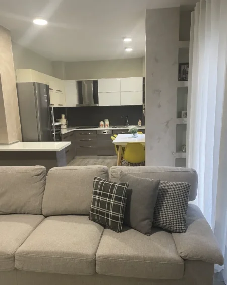 Tirane, shitet apartament 2+1 Kati 1, 97 m² 195.000 € (Kodra e Diellit Rruga e Zallit)