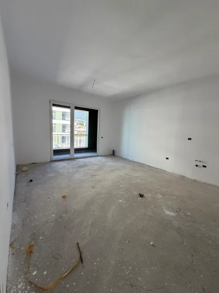 Tirane, shitet apartament 3+1 Kati 6, 149 m² 223.500 € (SPLENDOR REZIDENCE)