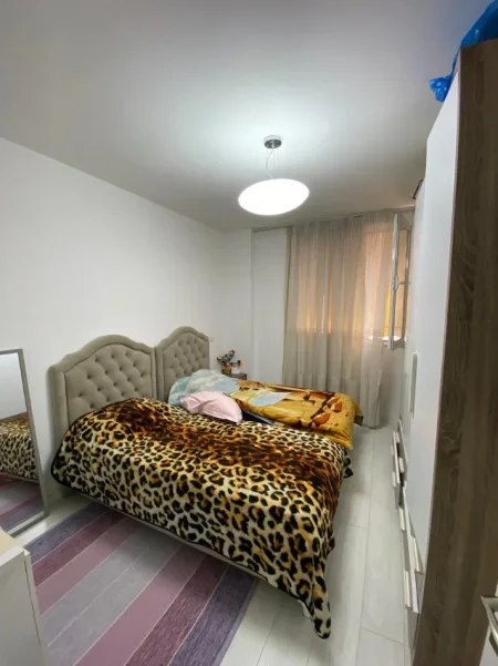 Tirane, shitet apartament duplex 3+1 Kati 8, 139 m² 300.000 € (Rruga e Dibres)