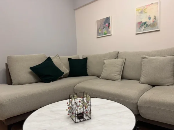 Tirane, shitet apartament 2+1+Ballkon Kati 2, 85 m² 252.000 € (Mine Peza)