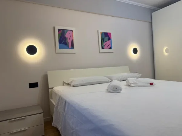 Tirane, shitet apartament 2+1+Ballkon Kati 2, 85 m² 252.000 € (Mine Peza)