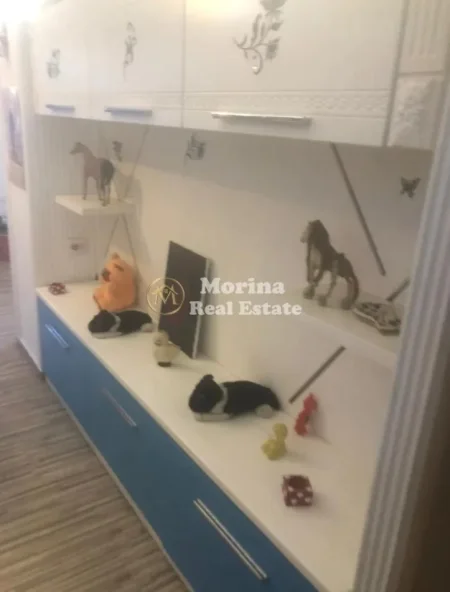 Tirane, jepet me qera apartament 3+1 Kati 2, 78 m² 400 € (Pjese Vile 2 1 Rruga Siri Kodra)