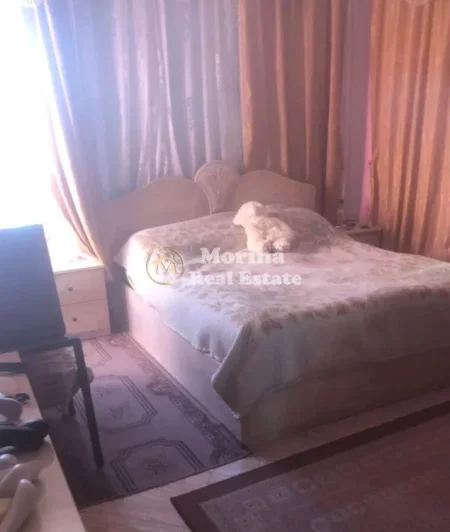 Tirane, jepet me qera apartament 3+1 Kati 2, 78 m² 400 € (Pjese Vile 2 1 Rruga Siri Kodra)