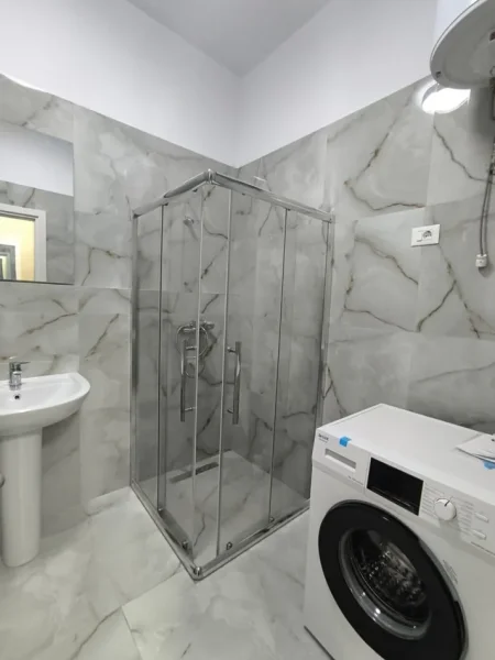 Tirane, jepet me qera apartament 1+1 Kati 6, 72 m² 600 € (Rruga Dritan Hoxha)