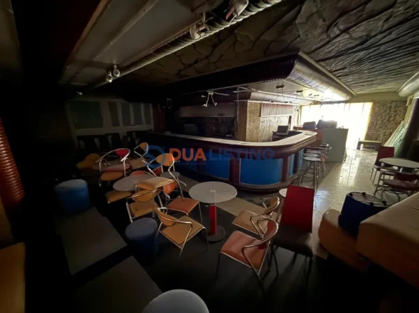 Tirane, shitet ambjent biznesi Kati 0, 108 m² 280.000 € (rruga e elbasanit)