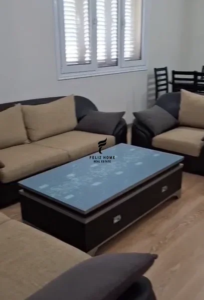 Tirane, jepet me qera apartament 2+1 Kati 3, 145 m² 500 € (CASA ITALIA)